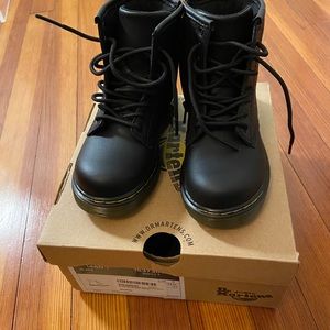 Dr marten 1460 SOFTY leather lace up boots NWT TODDLER size 10
